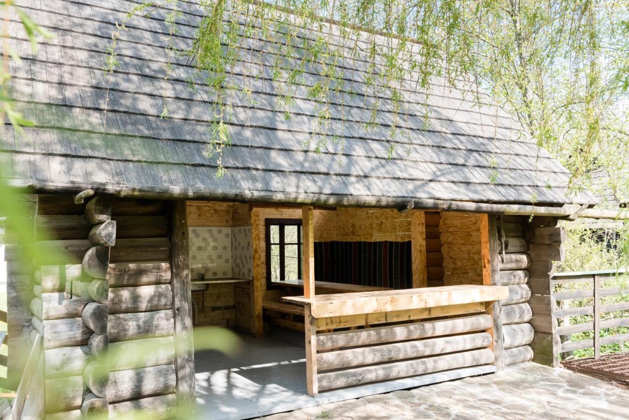 Pensiunea Casa Bunicilor Мэнэстиря-Гуморулуй Экстерьер фото