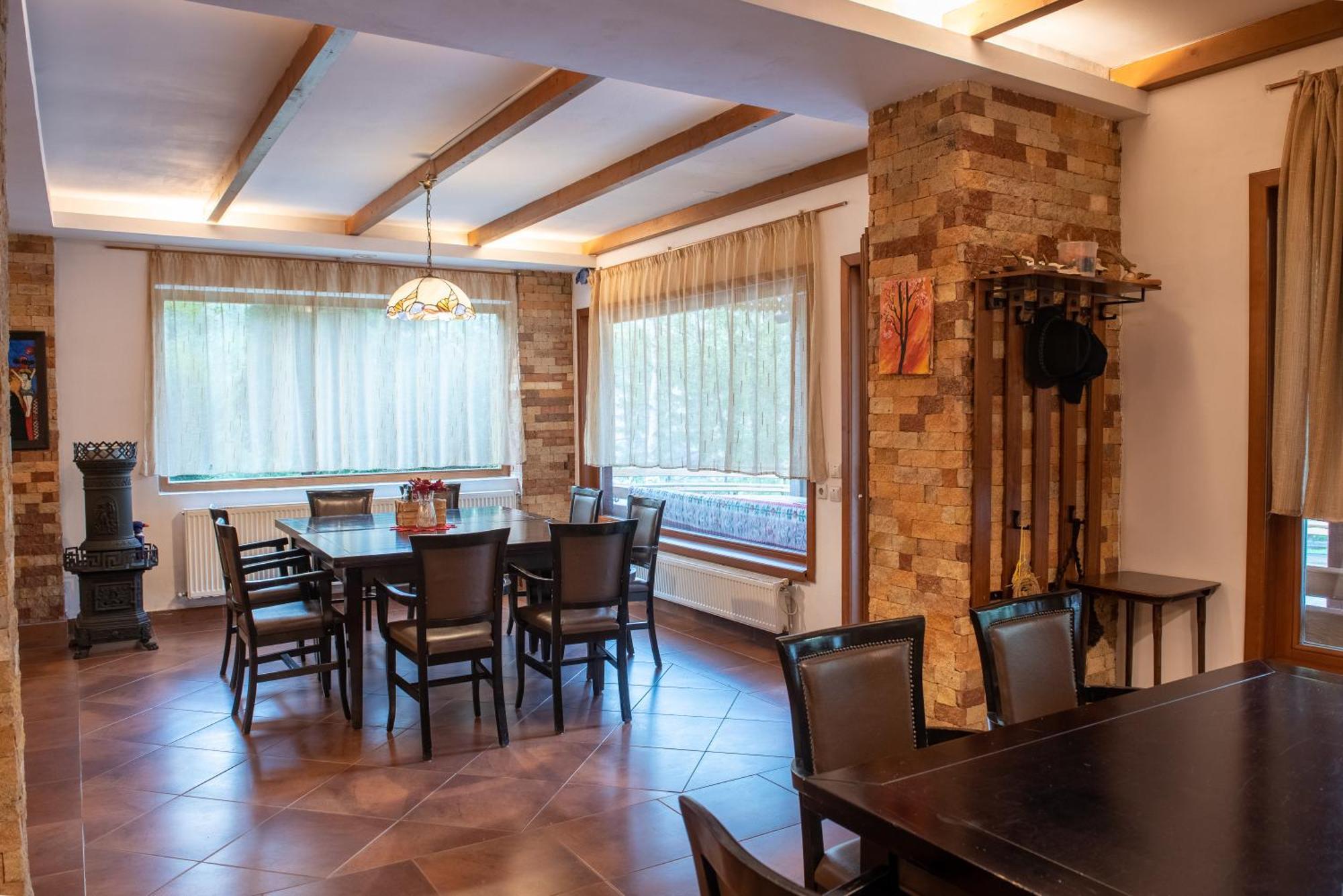 Pensiunea Casa Bunicilor Мэнэстиря-Гуморулуй Экстерьер фото