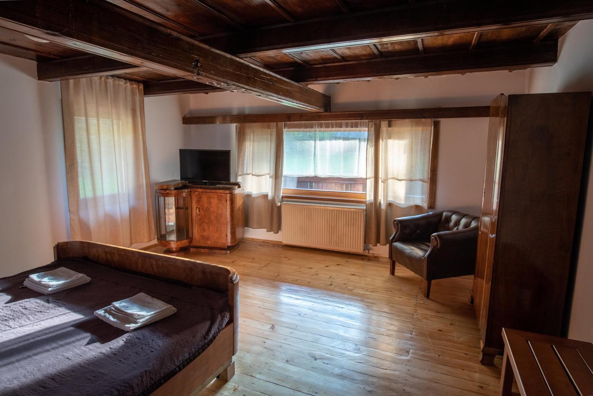 Pensiunea Casa Bunicilor Мэнэстиря-Гуморулуй Номер фото